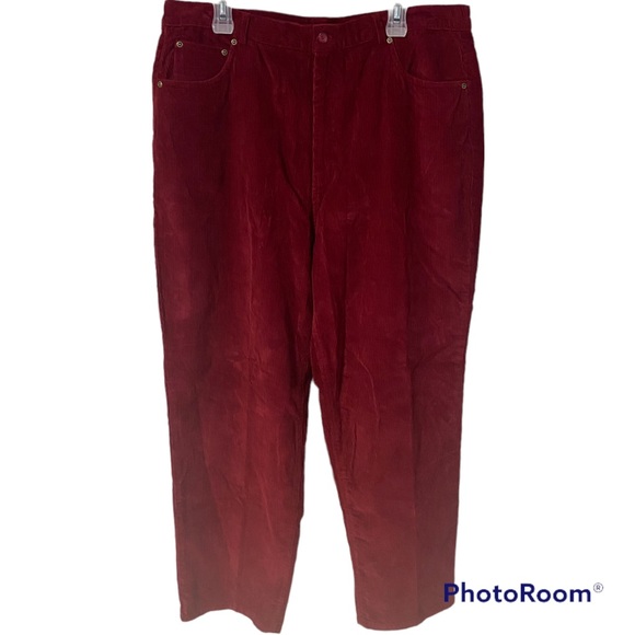 A great pair of red cords   They are more of wine colour in size 18 - Picture 1 of 7